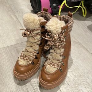 Size 6 Sam Edelman boots..worn once!!!